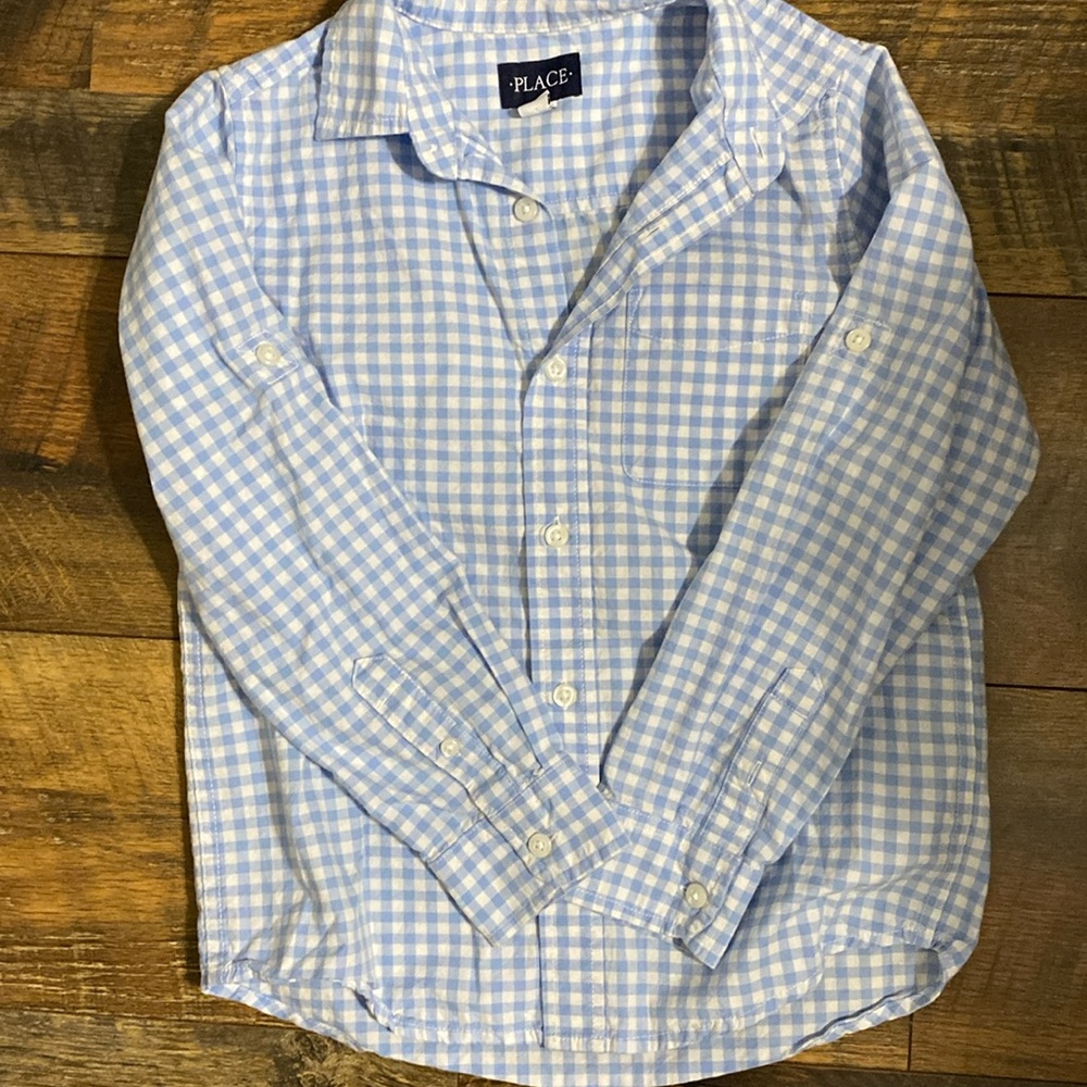 Button down - Picture 1 of 1